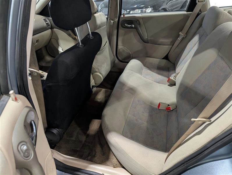 Used 2003 Saturn L-Series L200 image 10