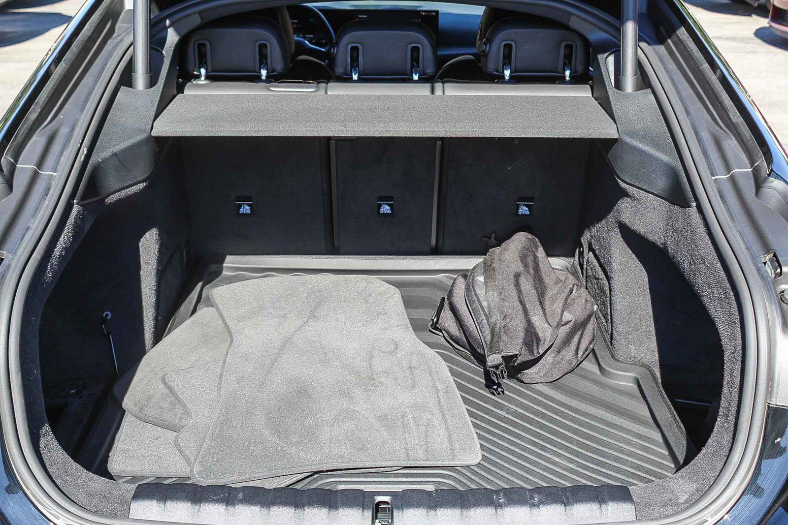 Certified 2025 BMW i4 eDrive40 w/ M Sport Package image 26