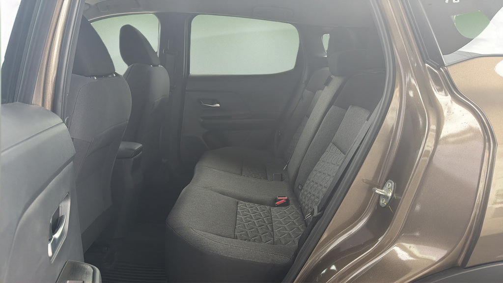 New 2026 Nissan Kicks SV w/ Cold Weather Package AWD/4WD image 18