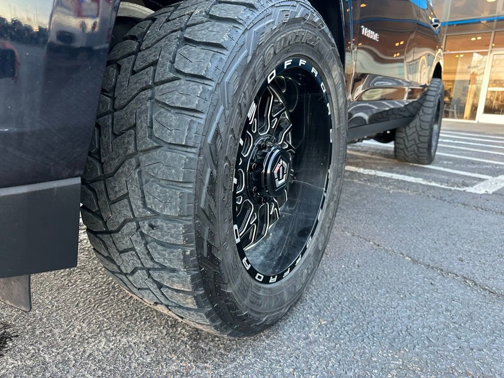 Used 2023 Chevrolet Tahoe Premier image 9