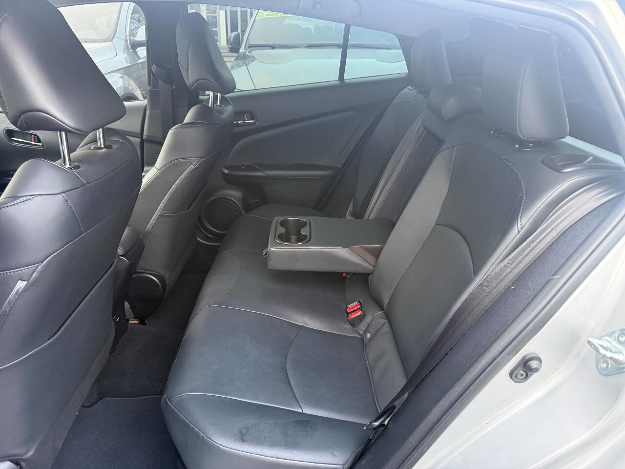 Used 2016 Toyota Prius Four Touring image 13