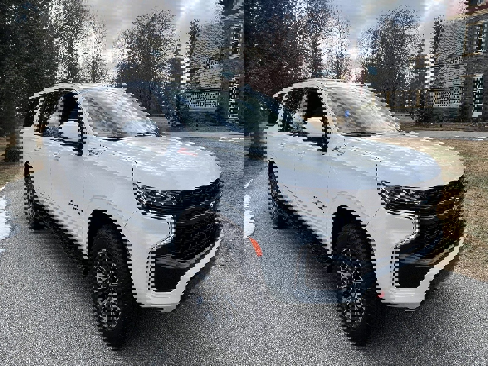 Used 2023 Chevrolet Suburban Z71 w/ Luxury Package image 2