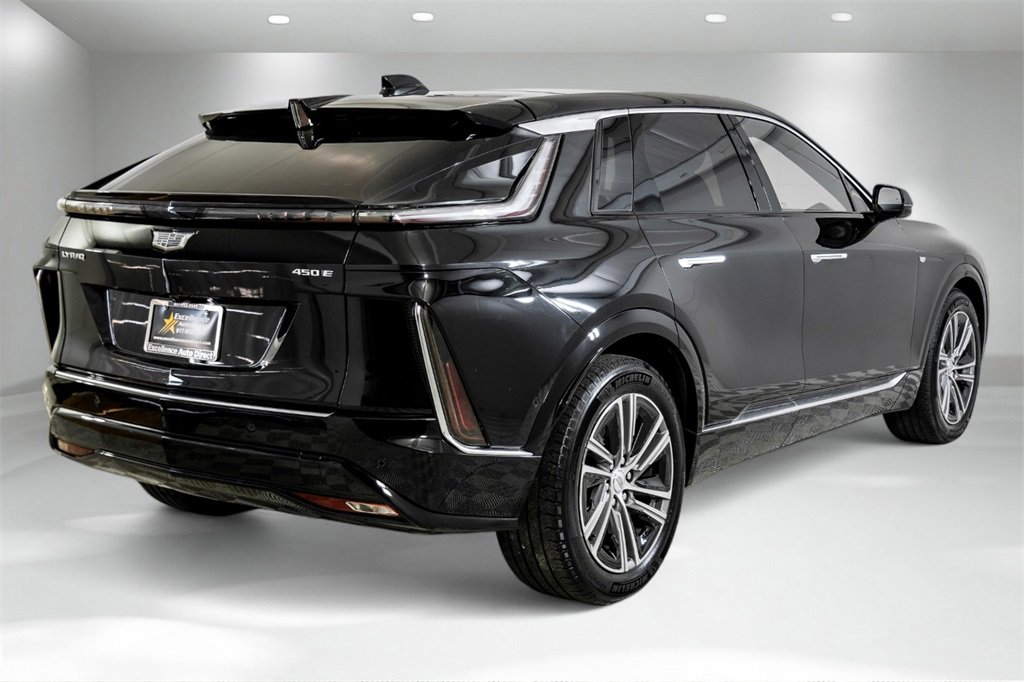 Used 2024 Cadillac Lyriq Luxury w/ LPO, Floor Liner Package image 9