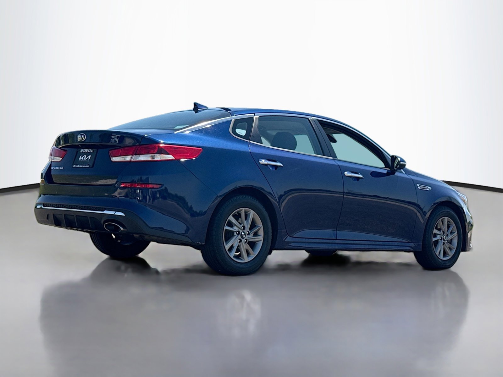 Used 2020 Kia Optima LX FWD image 2