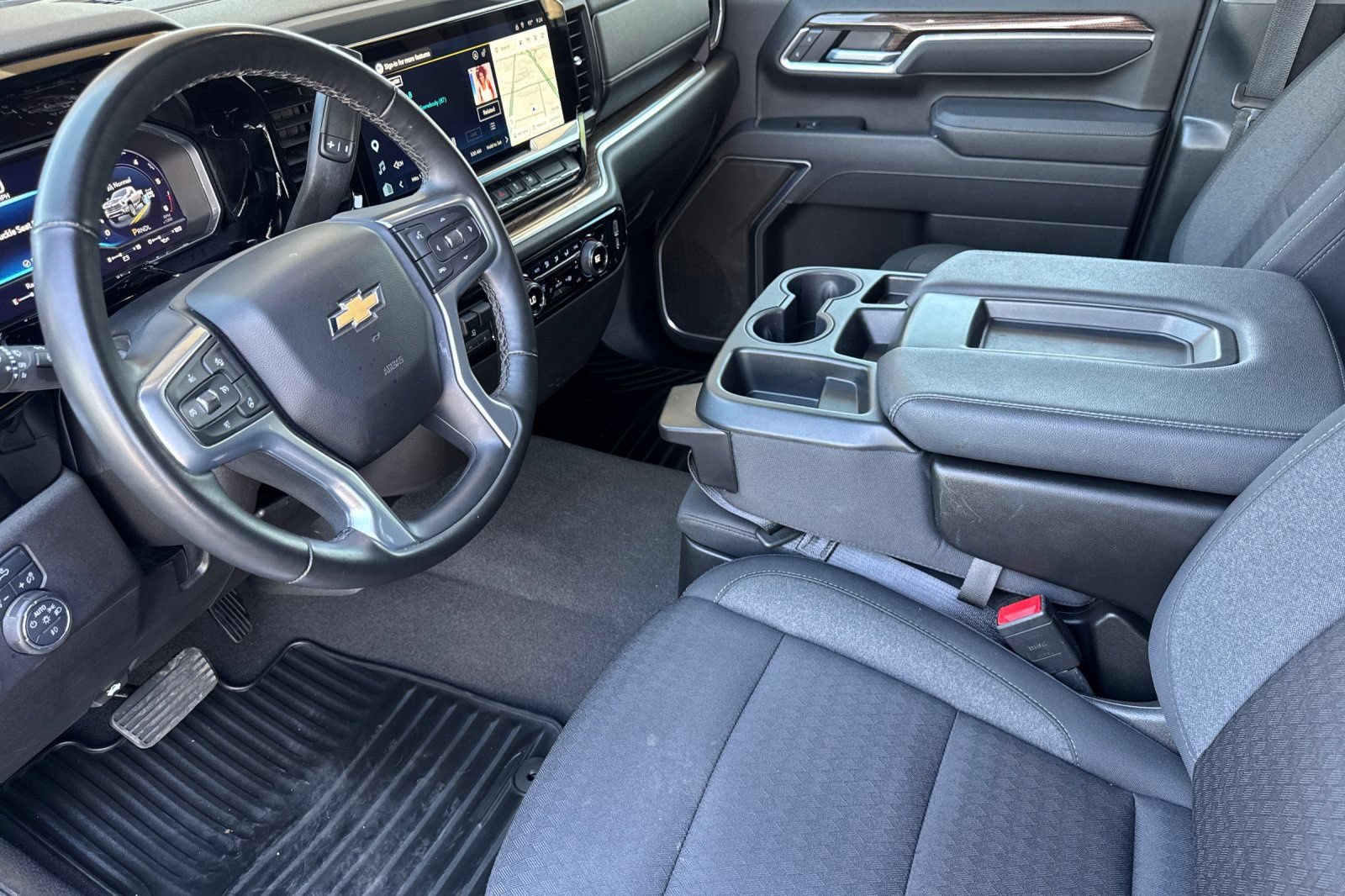 Certified 2025 Chevrolet Silverado 2500 LT w/ Convenience Package AWD/4WD image 10