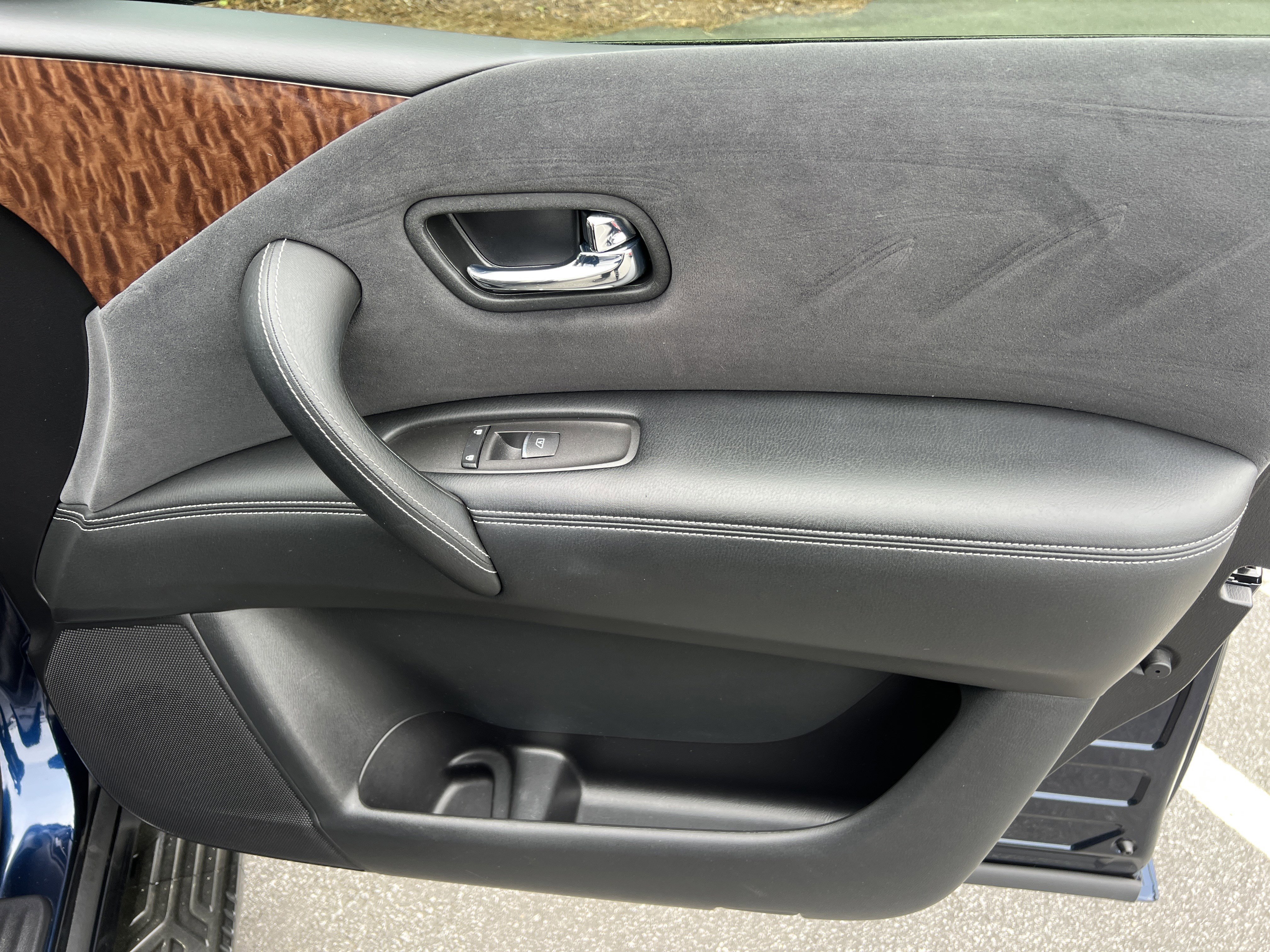 Used 2018 Nissan Armada SV w/ Driver Package image 18