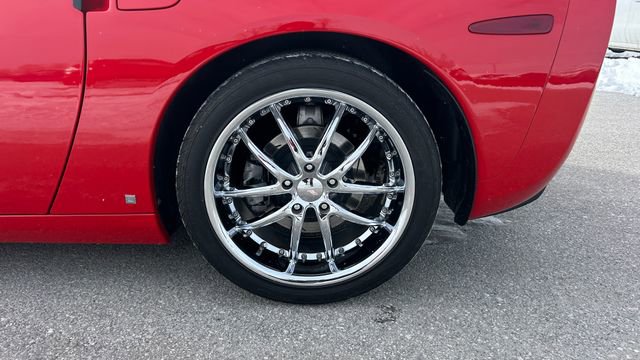 Used 2007 Chevrolet Corvette Coupe w/ Preferred Equipment Group RWD image 16