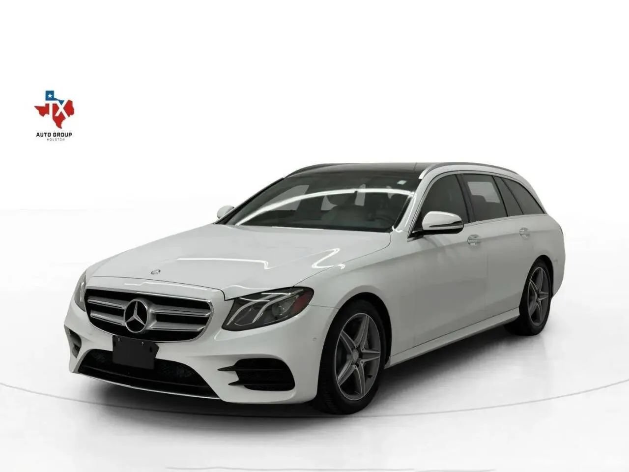 Used 2017 Mercedes-Benz E 400 4MATIC Wagon image 5