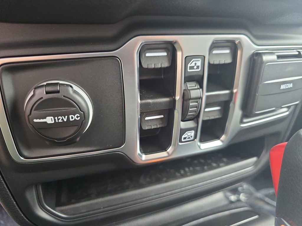 New 2025 Jeep Gladiator Sport image 27