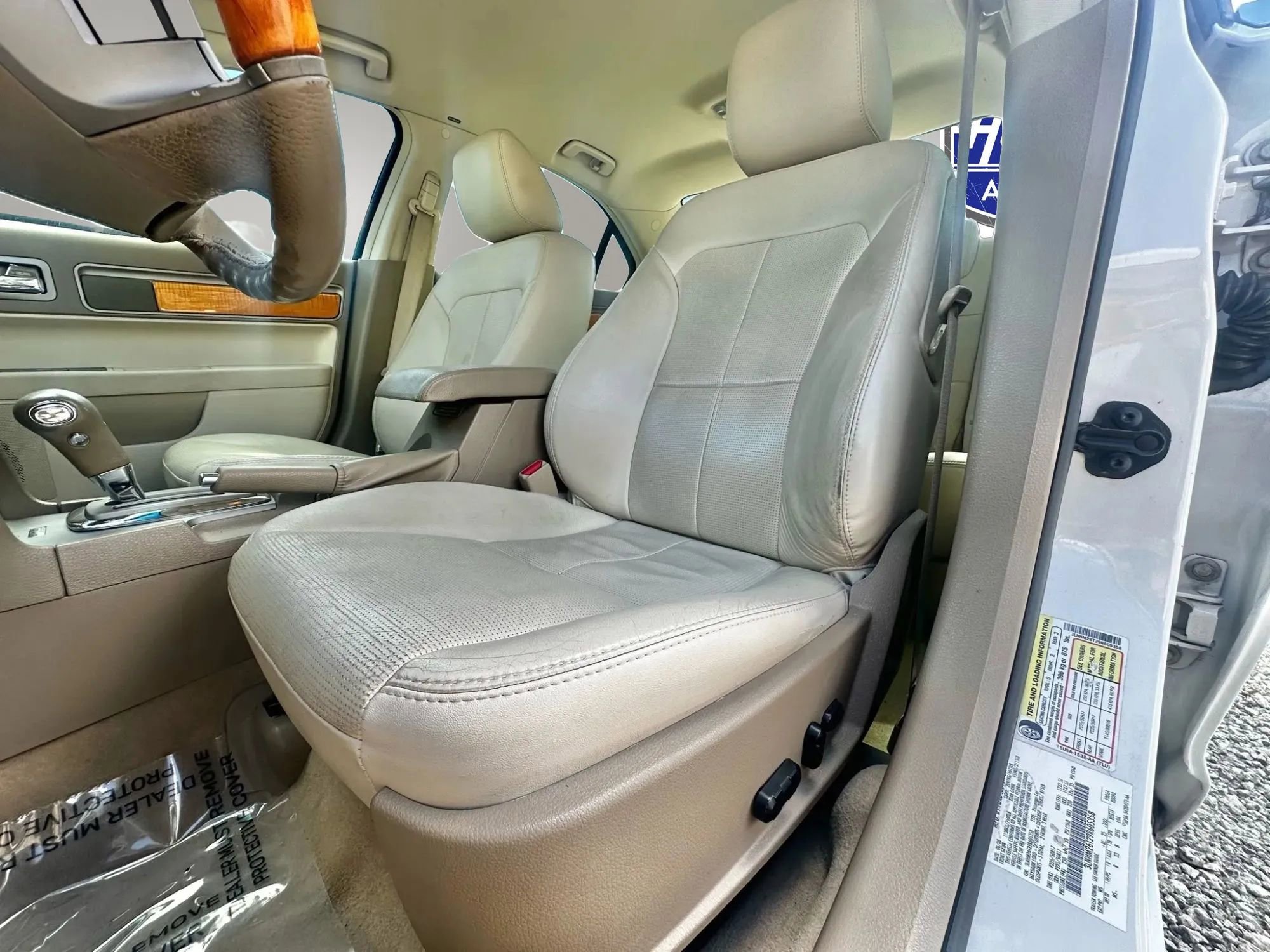 Used 2009 Lincoln MKZ FWD image 10