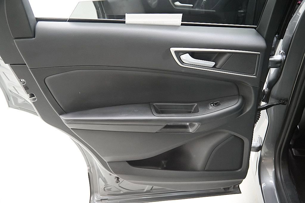 Used 2024 Ford Edge SEL image 20