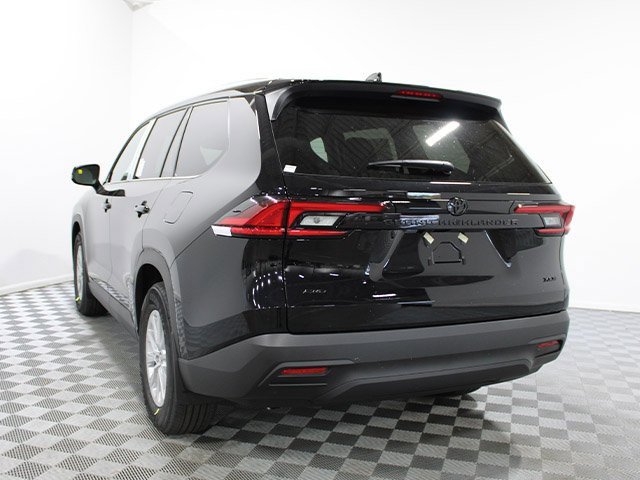 New 2026 Toyota Grand Highlander XLE image 10