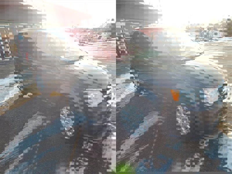 Used 2018 Dodge Grand Caravan SE w/ UConnect Hands-Free Group image 5