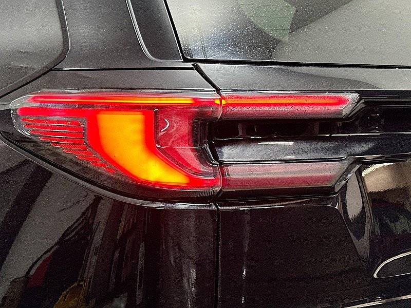 Used 2025 GMC Acadia Elevation image 34