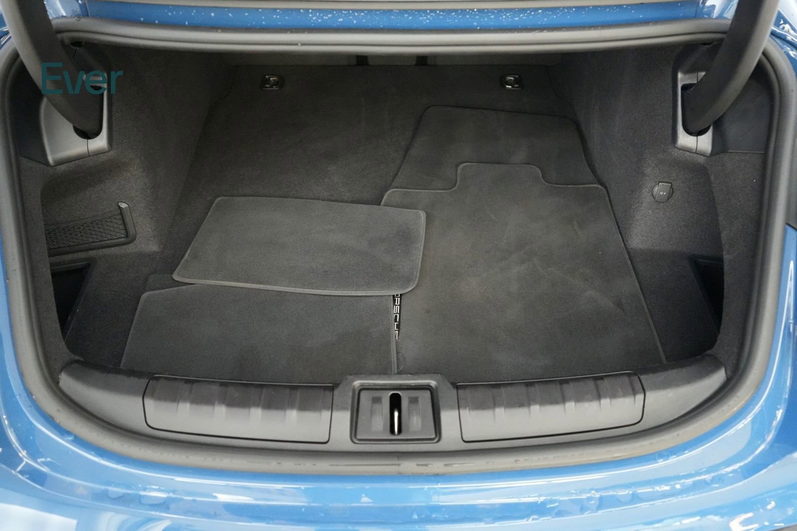 Used 2023 Porsche Taycan Base w/ Premium Package image 8