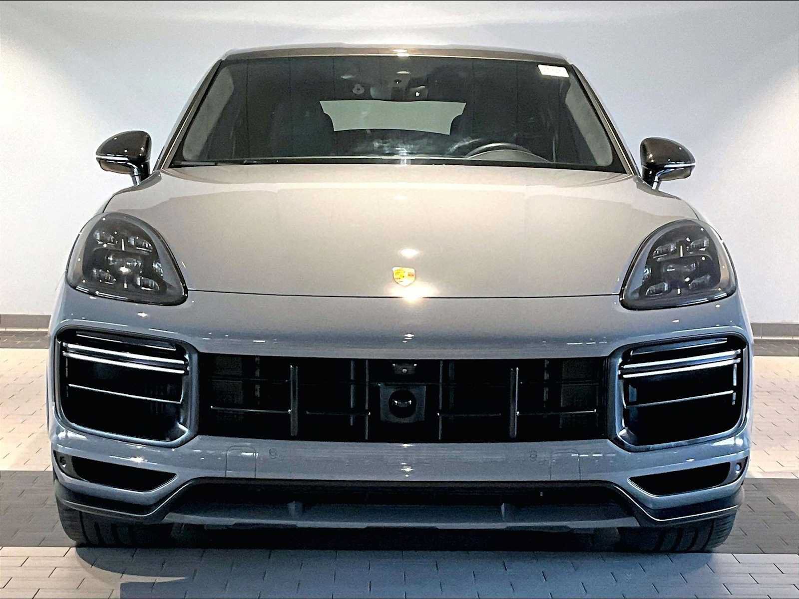 Used 2022 Porsche Cayenne Turbo GT AWD/4WD image 13