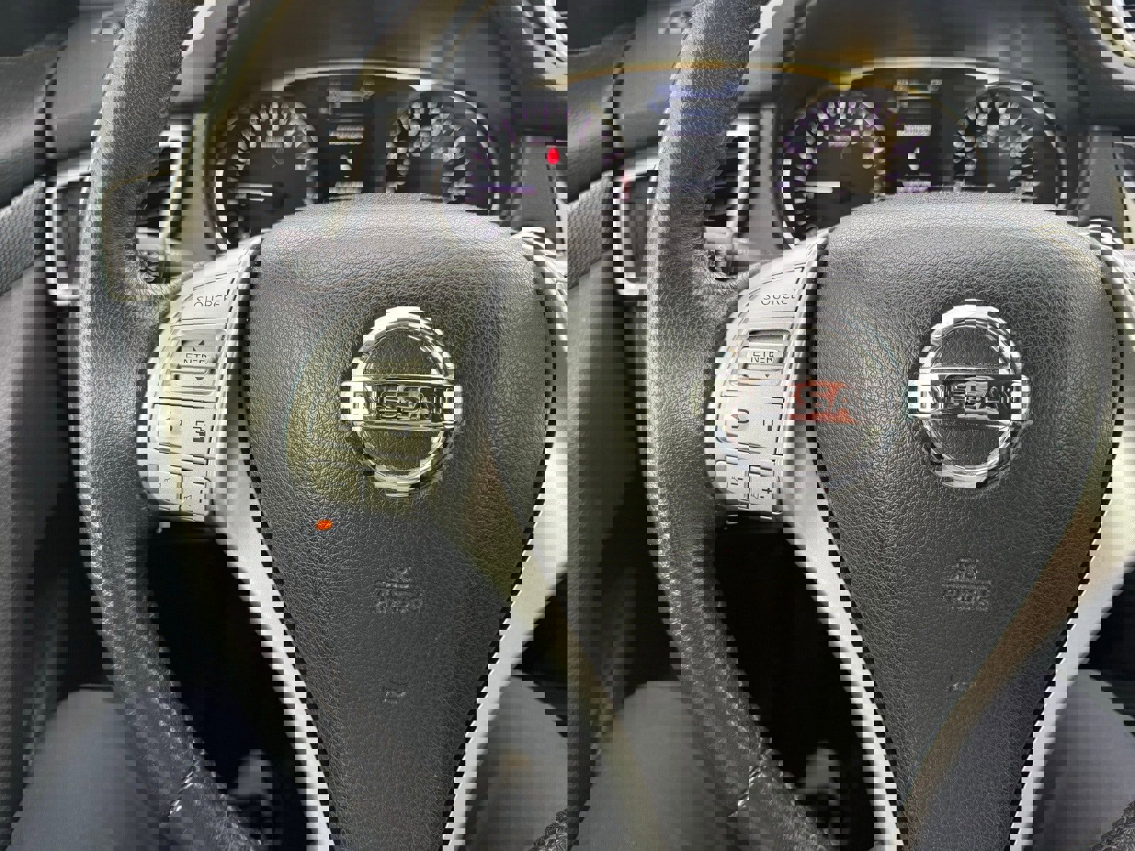 Used 2016 Nissan Rogue SL w/ SL Premium Package image 18