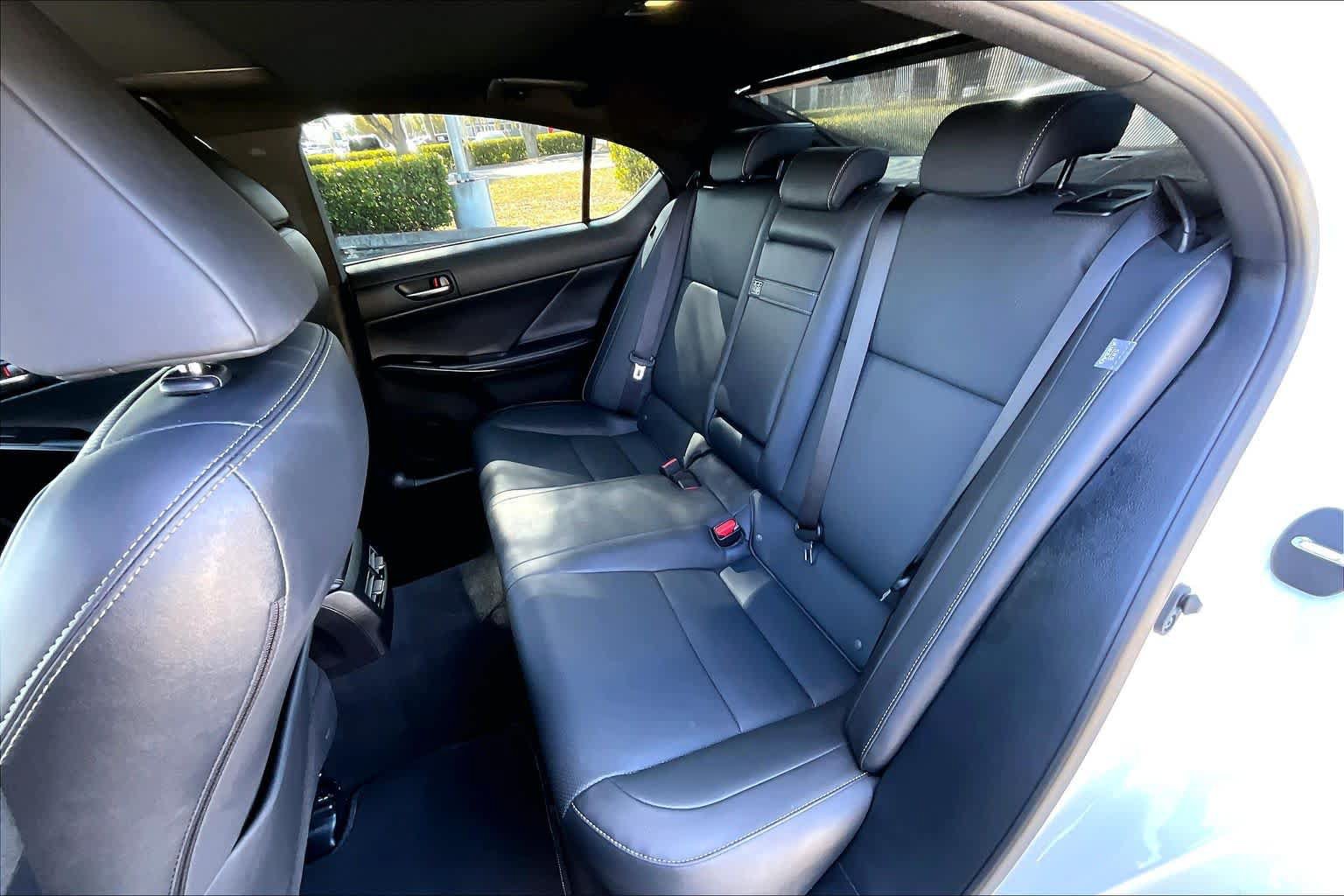 Used 2025 Lexus IS 300 w/ Premium Package RWD image 21