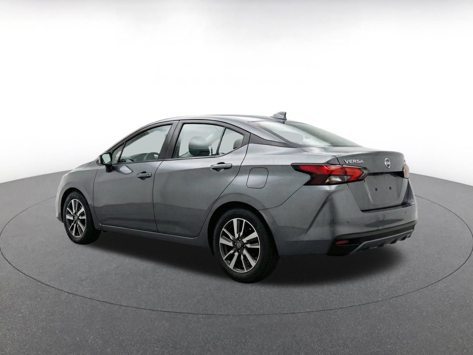 Used 2025 Nissan Versa SV FWD image 6