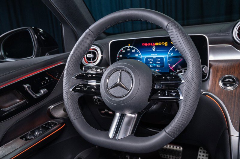New 2026 Mercedes-Benz GLC 300 4MATIC image 16