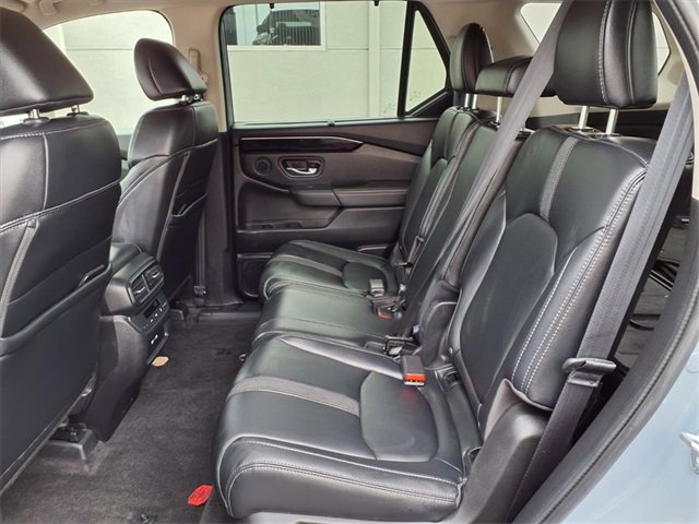Used 2023 Honda Pilot Touring image 10