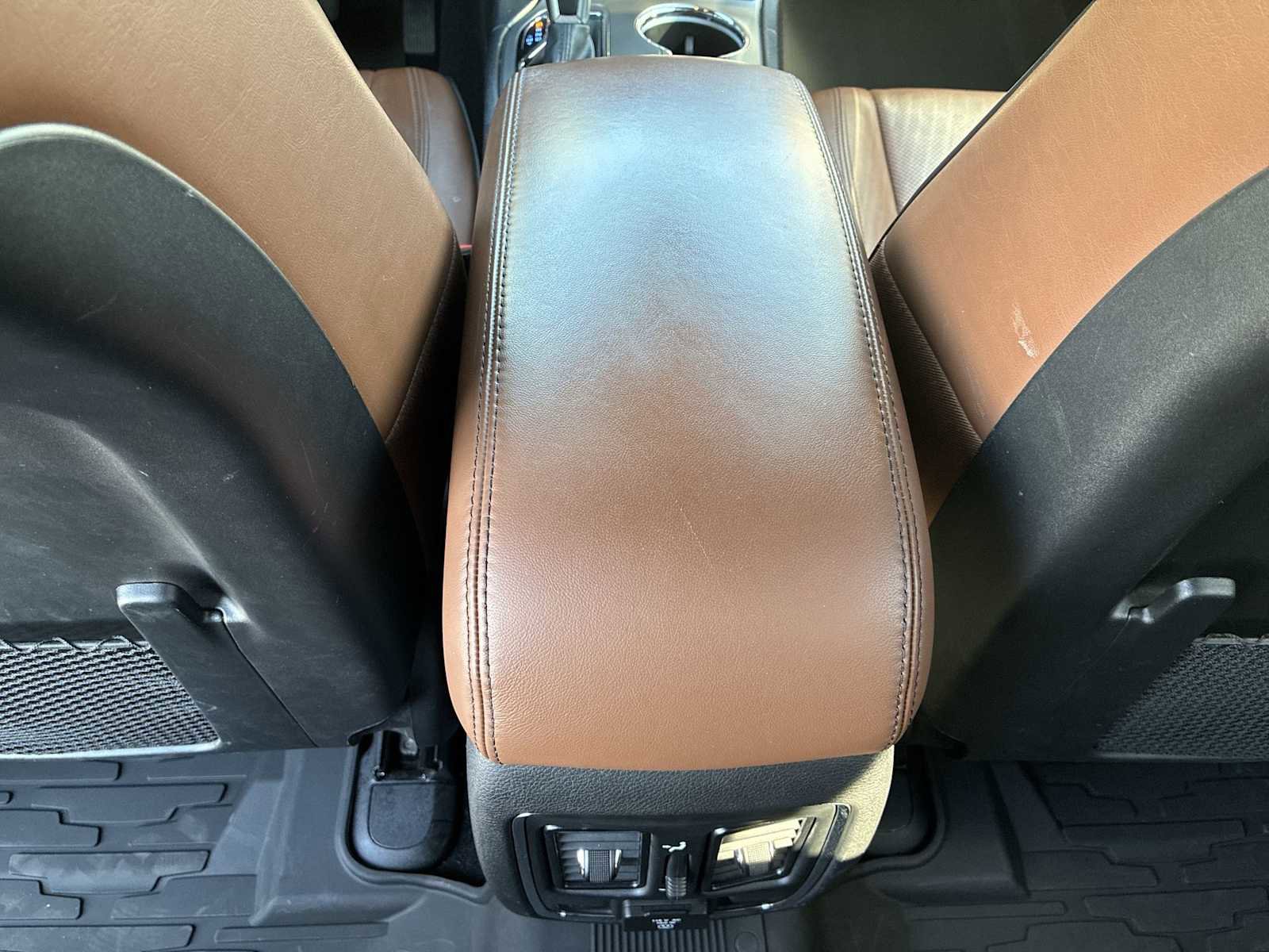 Certified 2021 Jeep Grand Cherokee Overland AWD/4WD image 23