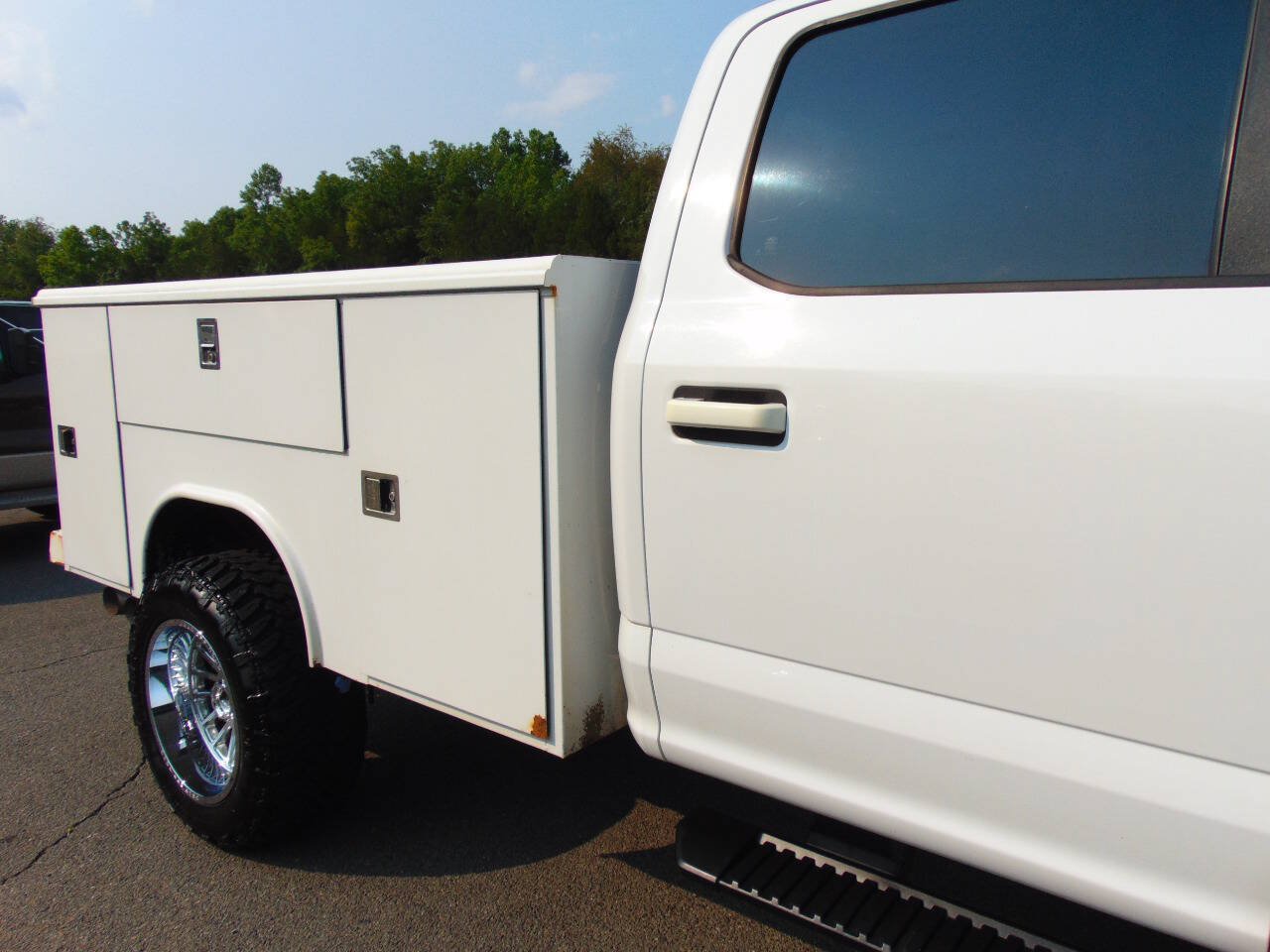 Used 2017 Ford F350 XL w/ Power Equipment Group AWD/4WD image 42