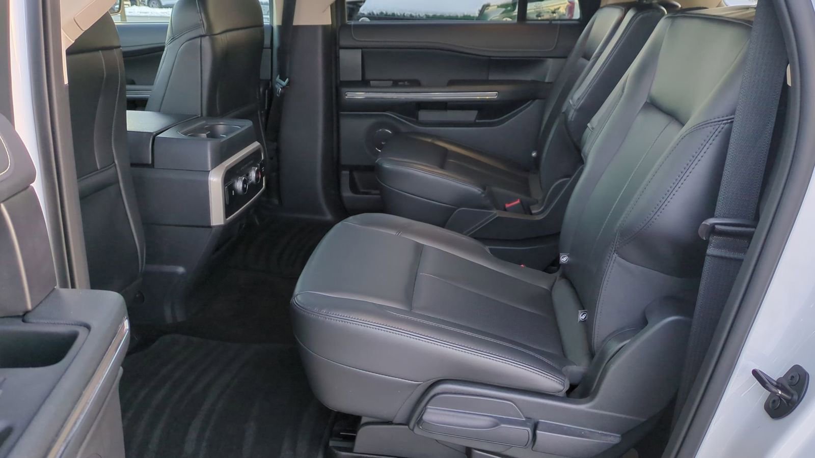 Used 2022 Ford Expedition Max XLT image 20