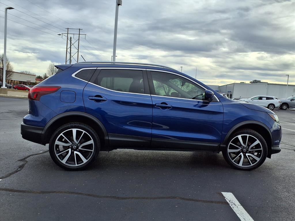 Used 2019 Nissan Rogue Sport SL w/ Premium Package image 34