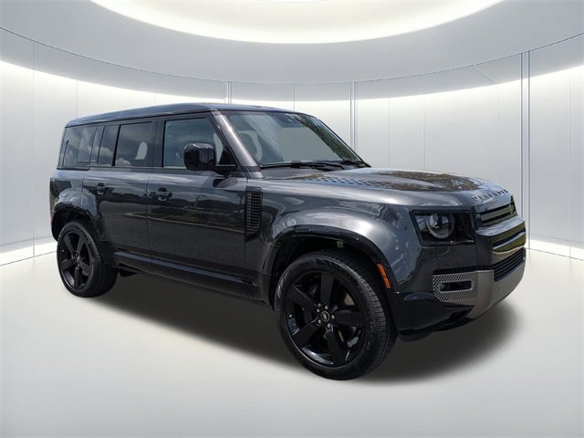 New 2025 Land Rover Defender 110 X-Dynamic SE image 3