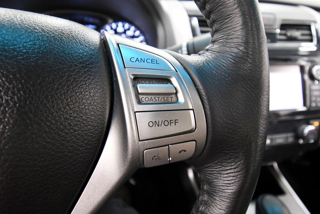 Used 2015 Nissan Altima 2.5 SL w/ Technology Package FWD image 22