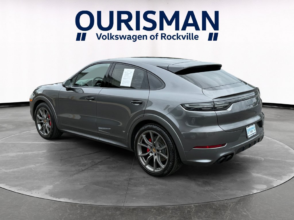Used 2023 Porsche Cayenne GTS w/ Premium Package AWD/4WD image 4