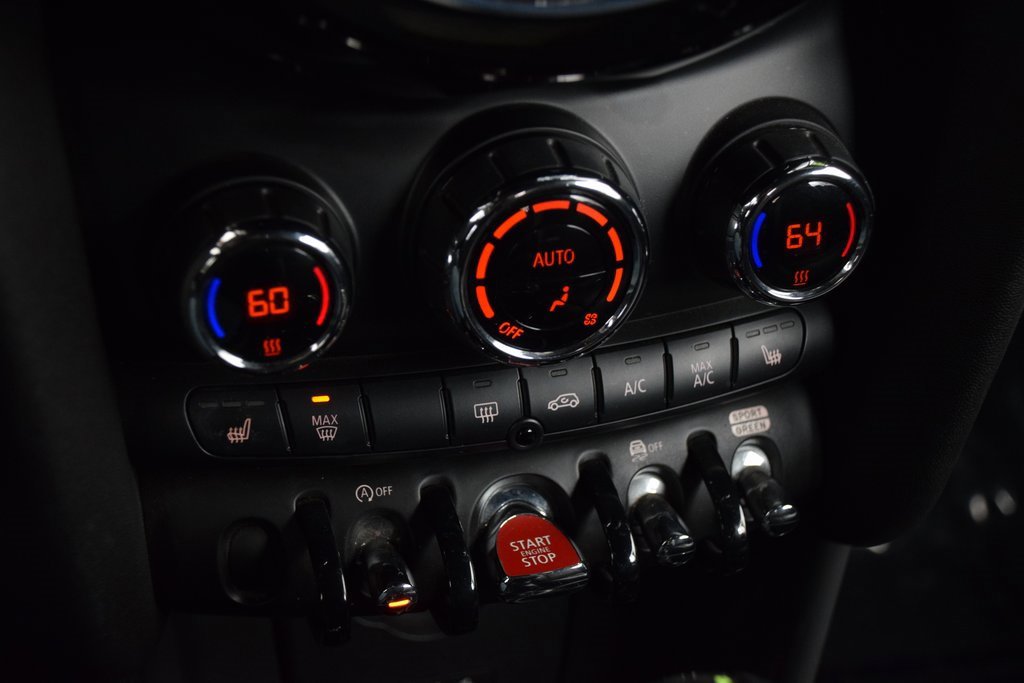 Used 2018 MINI Cooper Convertible image 28