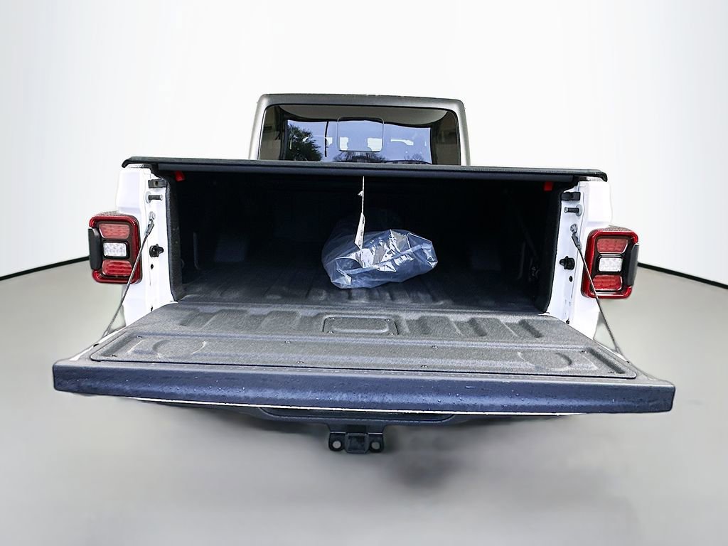 Used 2024 Jeep Gladiator Sport image 25