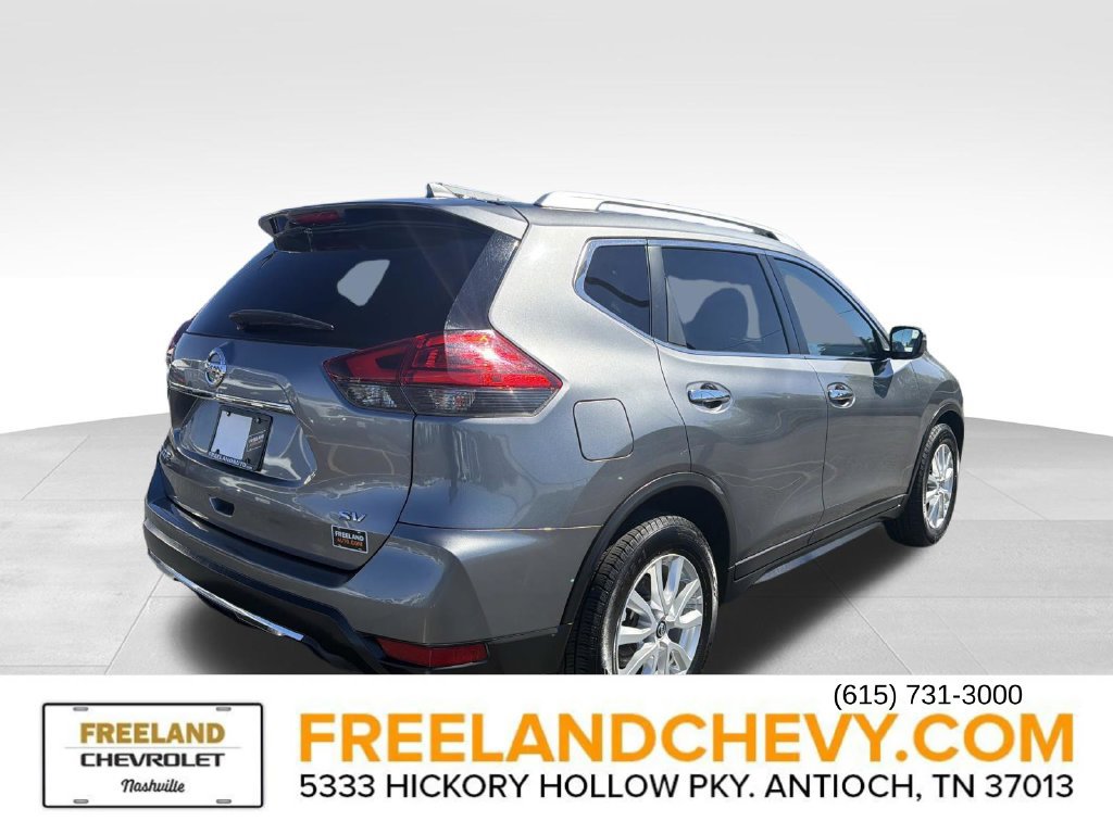 Used 2017 Nissan Rogue SV FWD image 3
