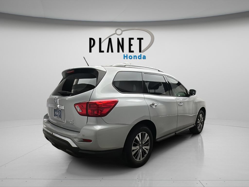 Used 2018 Nissan Pathfinder SV AWD/4WD image 9