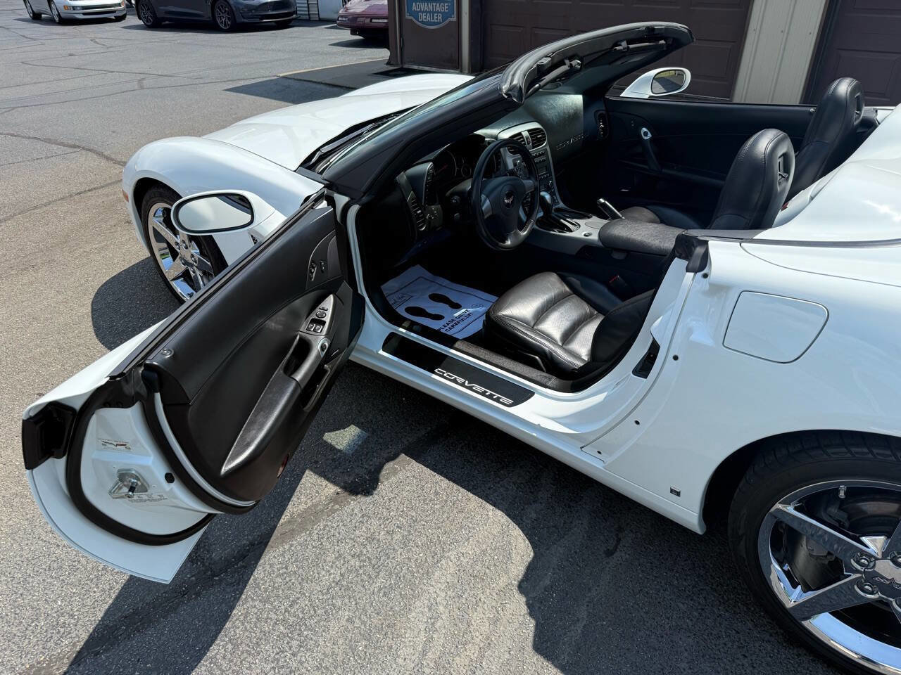 Used 2006 Chevrolet Corvette Convertible w/ Preferred Equipment Group image 57