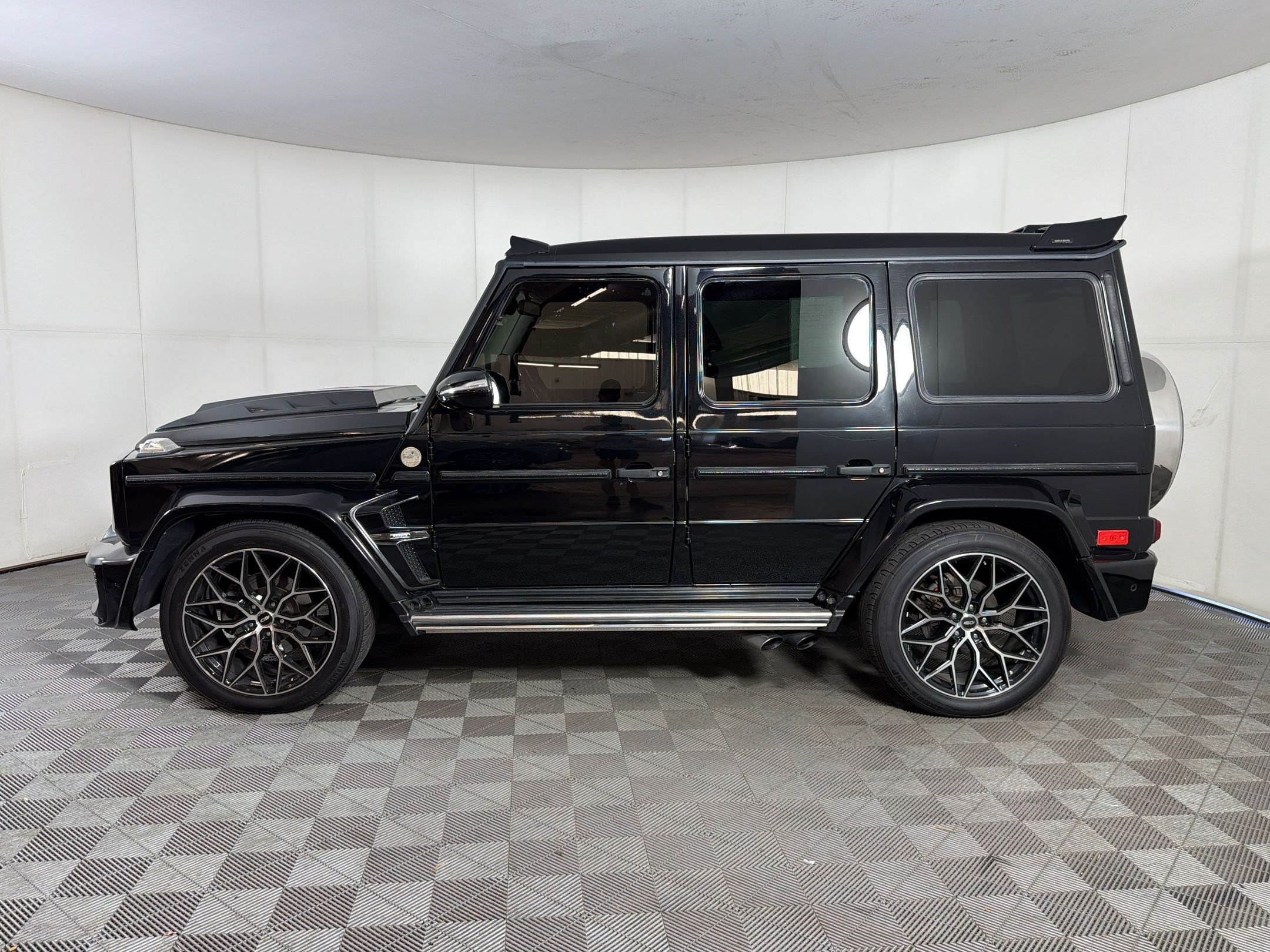 Used 2005 Mercedes-Benz G 55 AMG 4MATIC image 2