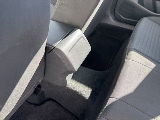 Used 2025 Volkswagen Jetta S image 29