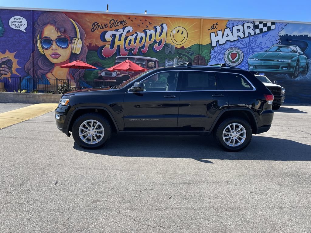 Certified 2021 Jeep Grand Cherokee Laredo AWD/4WD image 2