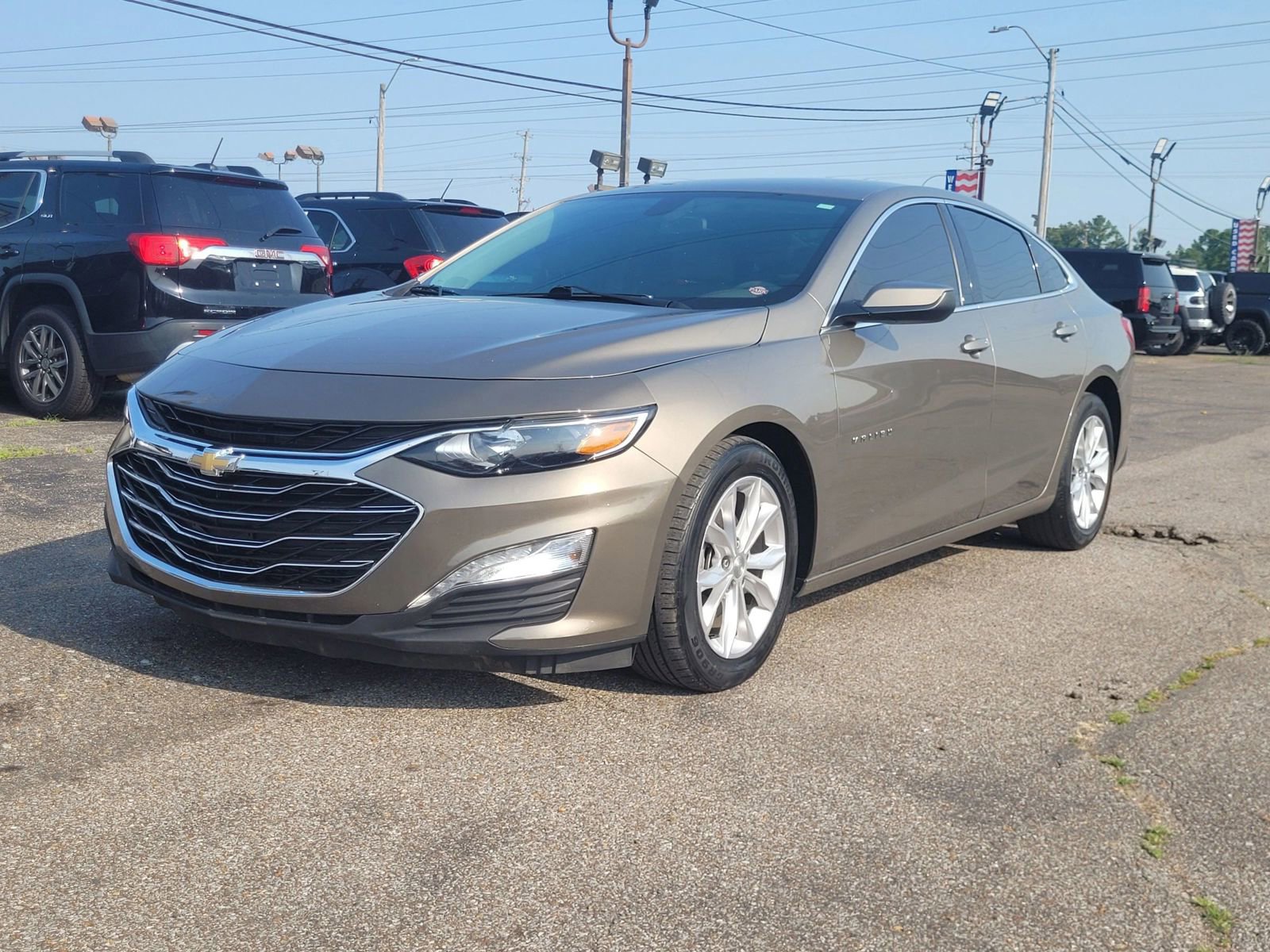 Used 2020 Chevrolet Malibu LT image 2