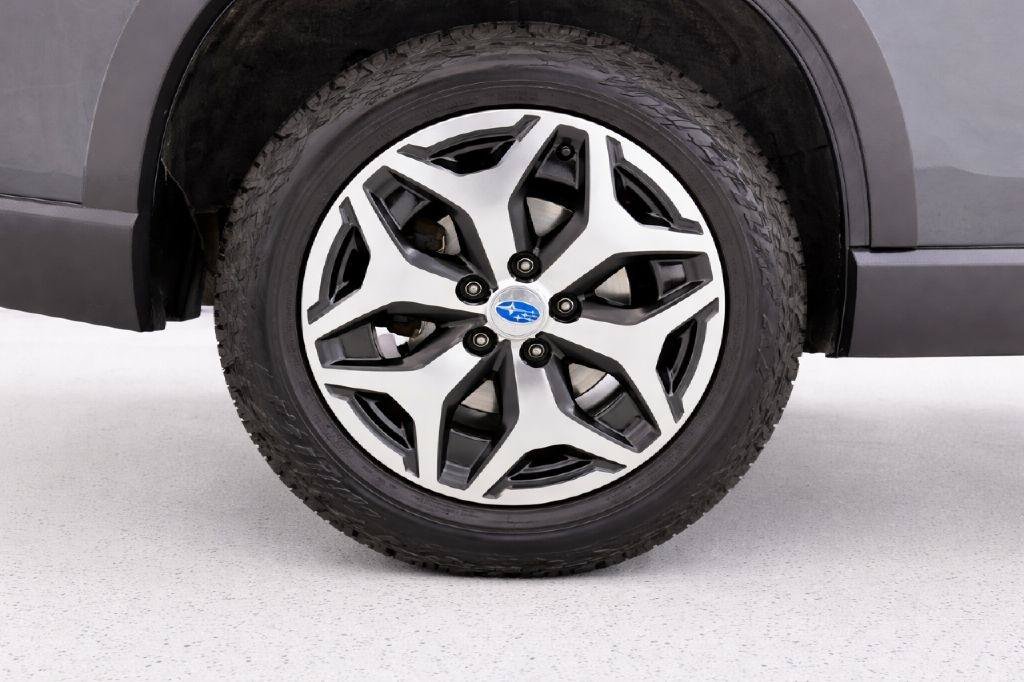 Used 2019 Subaru Forester Premium w/ All-Weather Package AWD/4WD image 30