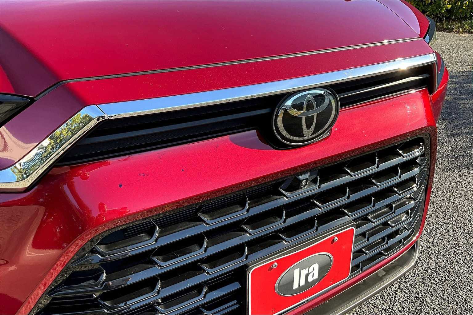 Used 2024 Toyota Grand Highlander Limited image 27