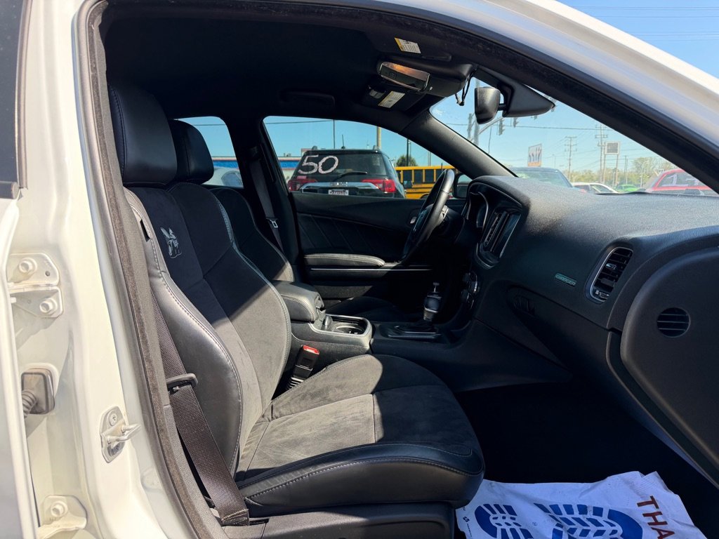 Used 2016 Dodge Charger R/T Scat Pack w/ Beats Audio Group image 9