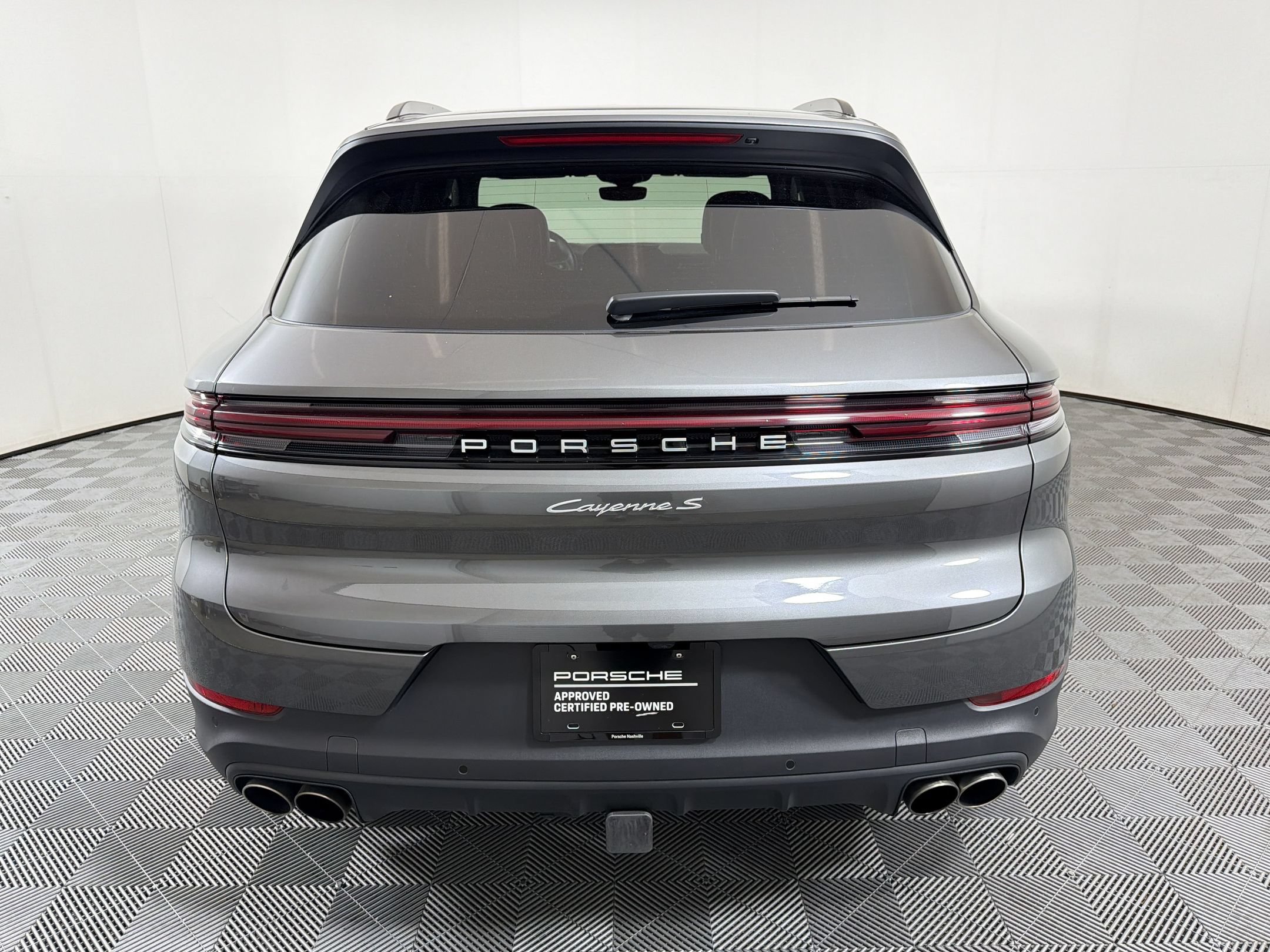 Certified 2025 Porsche Cayenne S AWD/4WD image 11