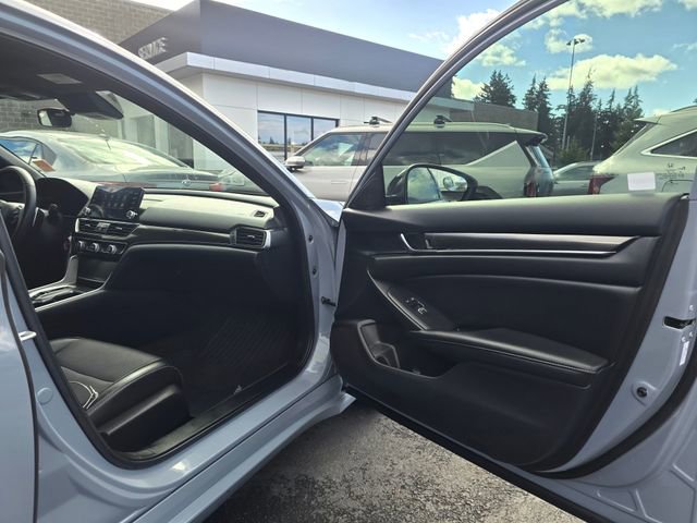Used 2022 Honda Accord Sport image 11