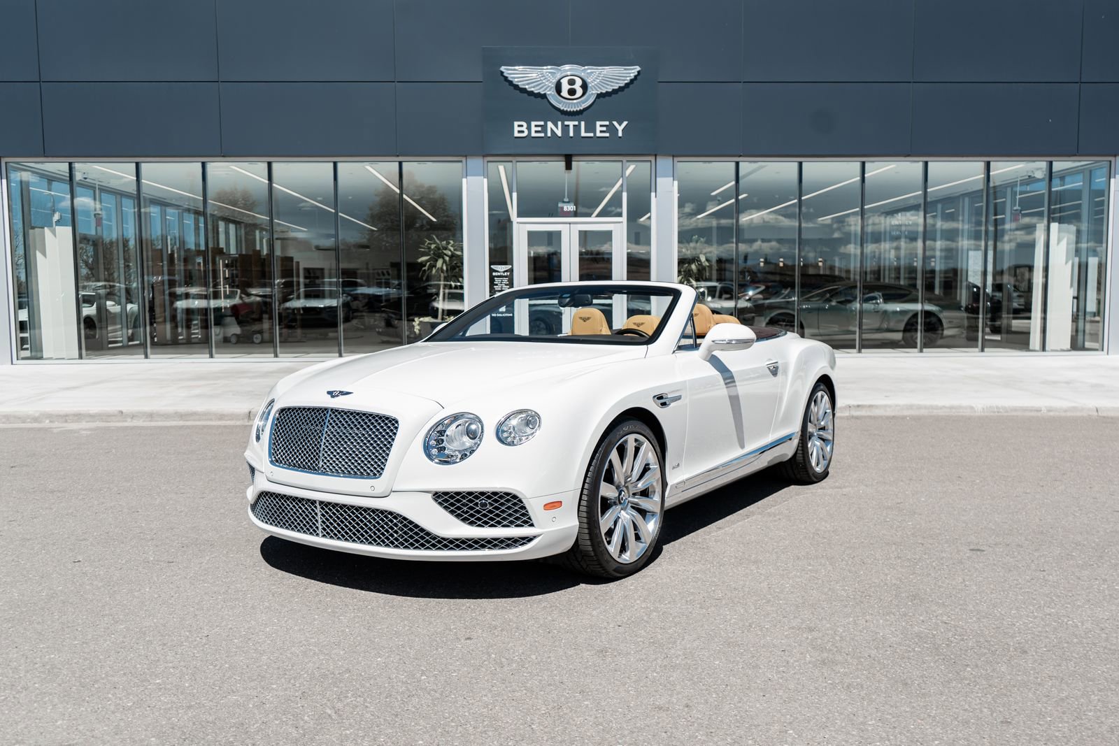Used 2016 Bentley Continental GT image 1