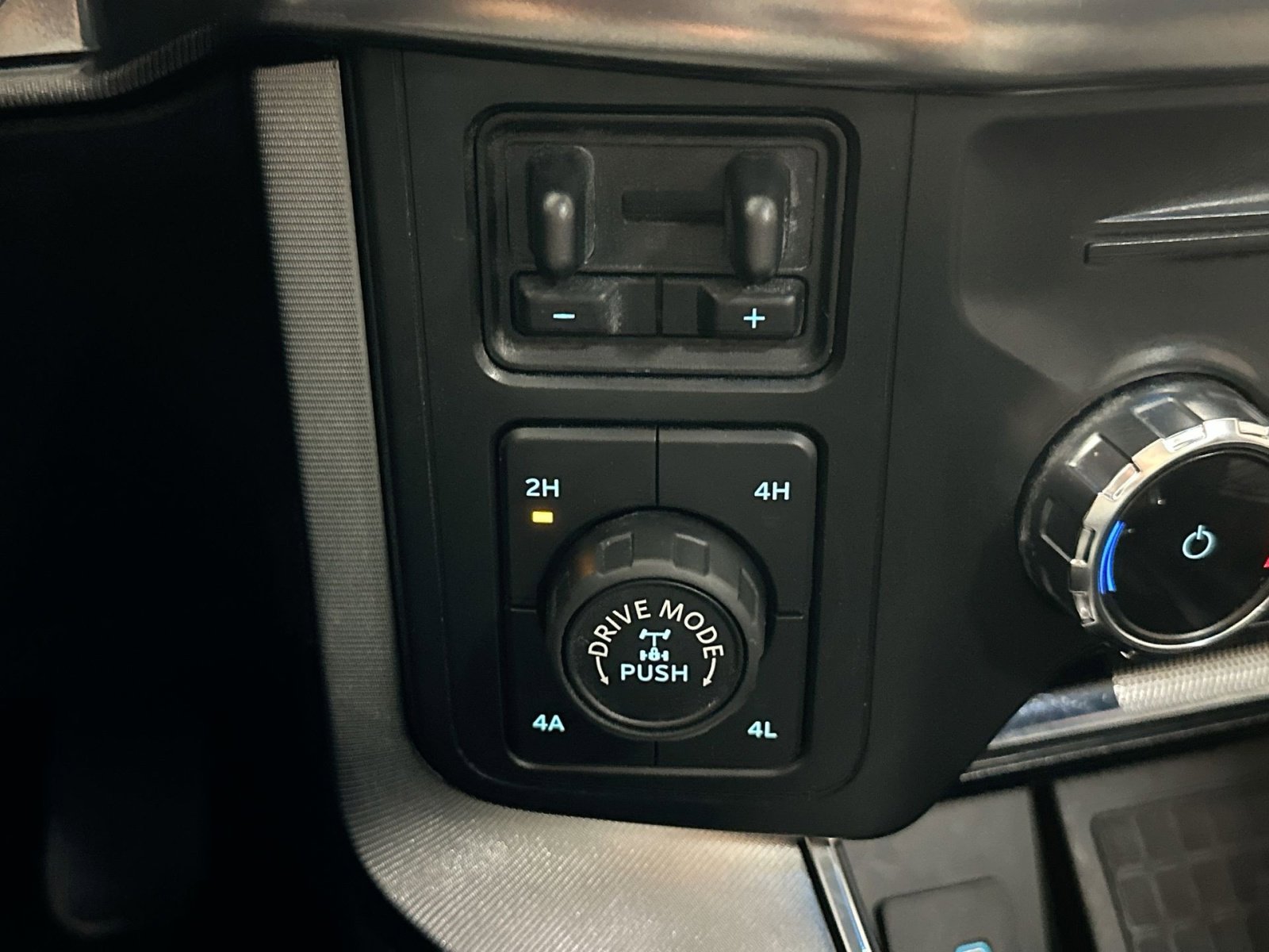 Used 2022 Ford F150 Platinum w/ Equipment Group 701A High image 27