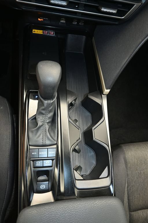 Used 2025 Toyota Camry LE FWD image 18