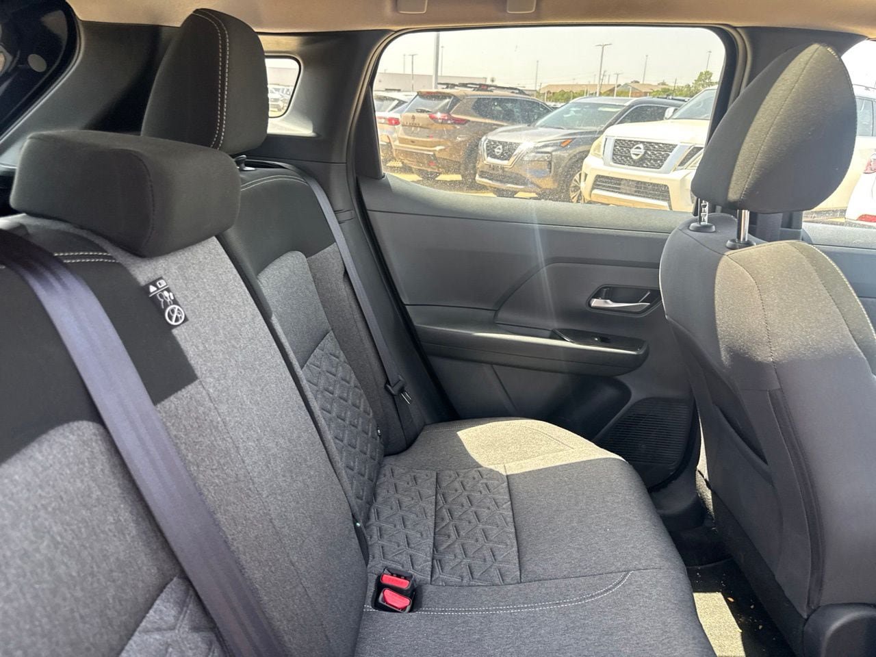 Certified 2025 Nissan Kicks SV w/ SV Premium Package FWD image 30